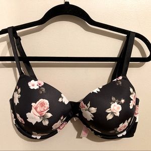 New without tags, PINK Victoria’s Secret “Wear Everywhere” super push-up bra